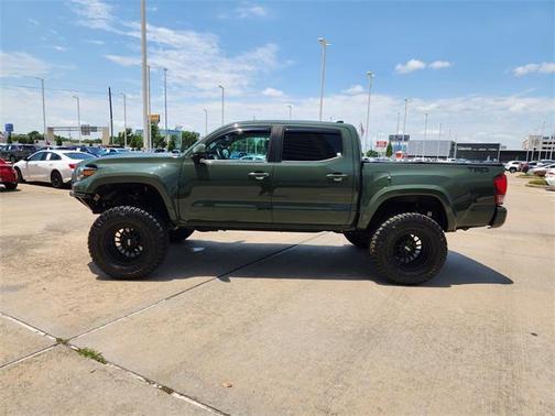 2022 Toyota Tacoma TRD Sport