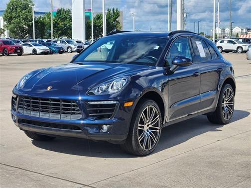 2017 Porsche Macan Base
