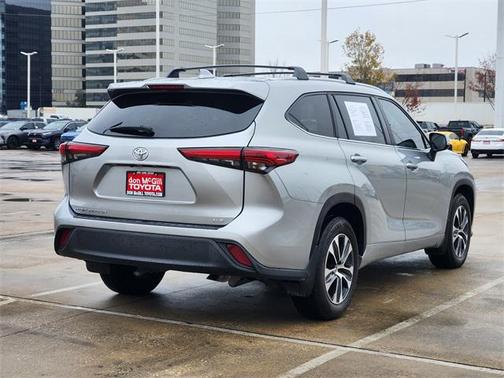2023 Toyota Highlander XLE