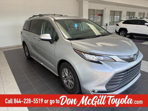 2023 Toyota Sienna XLE