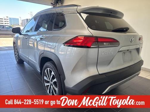2022 Toyota Corolla Cross XLE