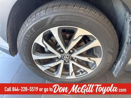 2022 Toyota Corolla Cross XLE