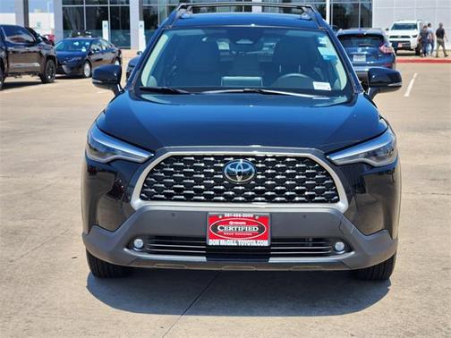 2024 Toyota Corolla Cross XLE
