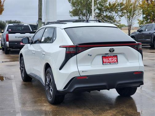 2026 Toyota bZ XLE Plus