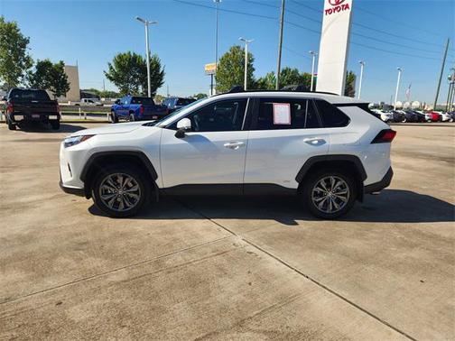 2024 Toyota RAV4 Hybrid XLE Premium