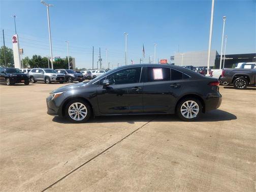 2024 Toyota Corolla Hybrid XLE
