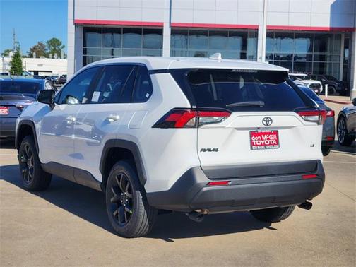 2025 Toyota RAV4 LE