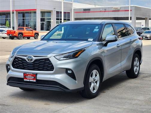 2024 Toyota Highlander LE