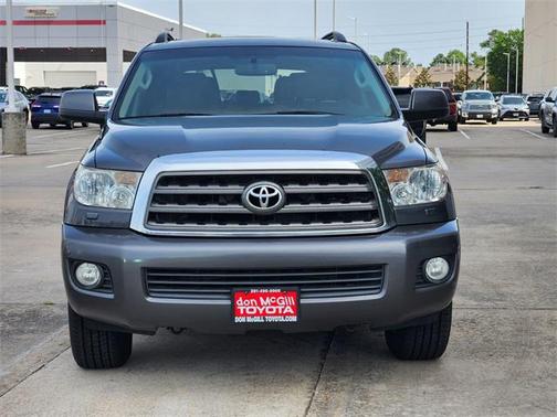 2016 Toyota Sequoia SR5