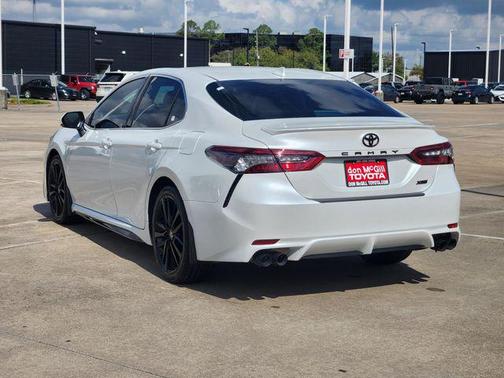 Wind Chill Pearl 2022 Toyota Camry XSE