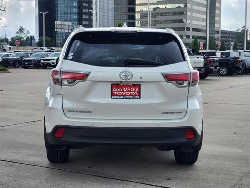2016 Toyota Highlander Limited Platinum