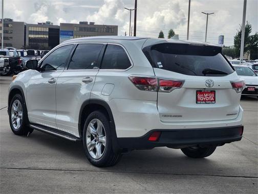 2016 Toyota Highlander Limited Platinum