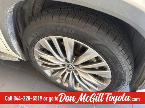 2021 Toyota Highlander Platinum