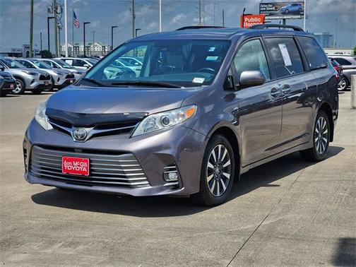 2019 Toyota Sienna XLE