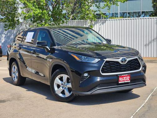 2024 Toyota Highlander LE