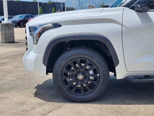 Ice Cap 2026 Toyota Tundra SR5