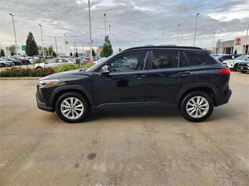 2023 Toyota Corolla Cross LE