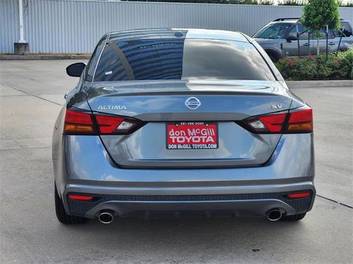 2022 Nissan Altima 2.5 SV