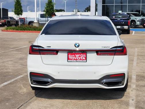 2020 BMW 750 i xDrive