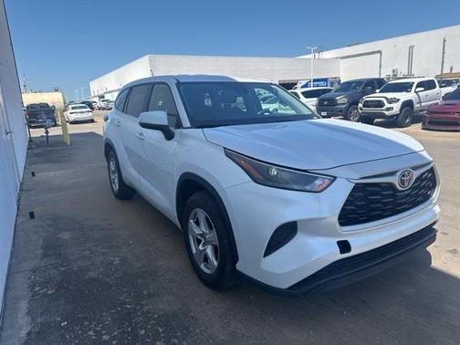 2023 Toyota Highlander L