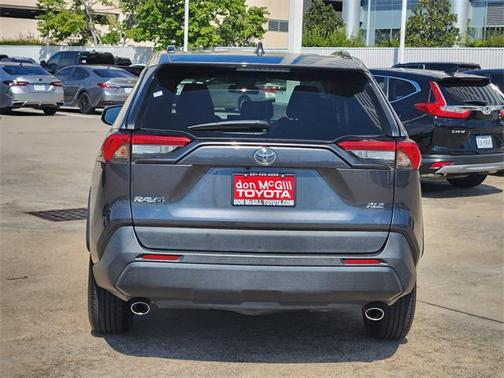 2020 Toyota RAV4 XLE