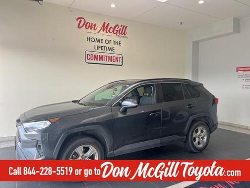 2020 Toyota RAV4 XLE