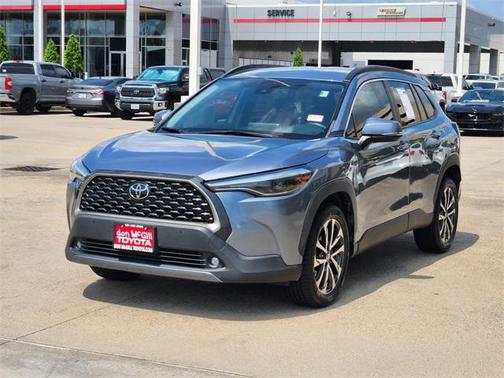 2022 Toyota Corolla Cross XLE