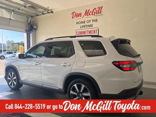 2024 Honda Pilot Touring