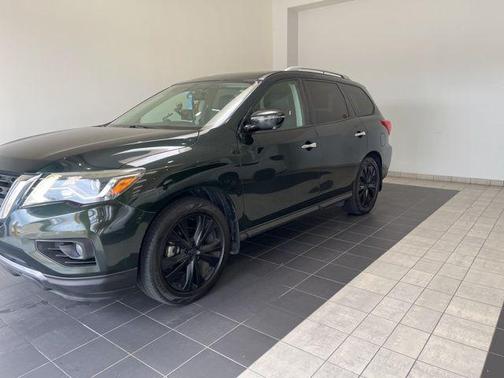 2018 Nissan Pathfinder SL