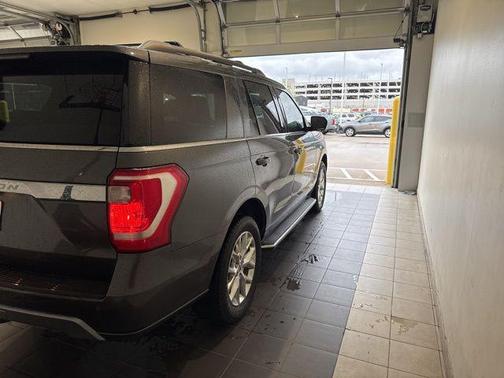 MAGNETIC METALLIC 2021 Ford Expedition XLT