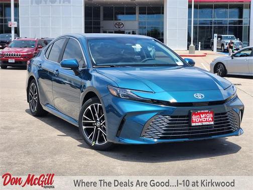 2025 Toyota Camry XLE