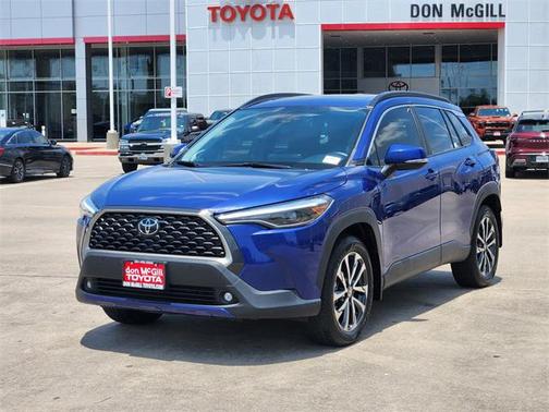 2022 Toyota Corolla Cross XLE