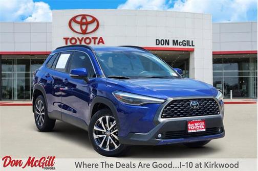 2022 Toyota Corolla Cross XLE