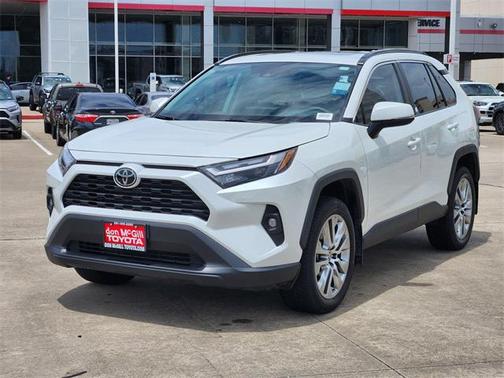 2024 Toyota RAV4 XLE Premium
