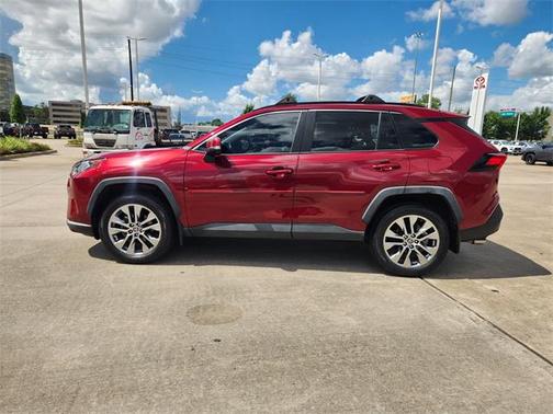 2021 Toyota RAV4 XLE Premium