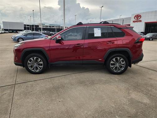 2022 Toyota RAV4 Hybrid XLE Premium