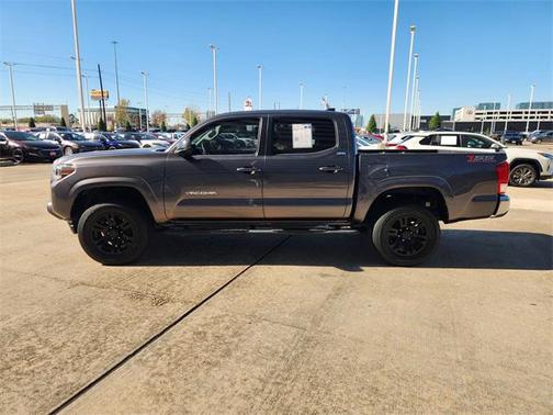 2016 Toyota Tacoma SR5