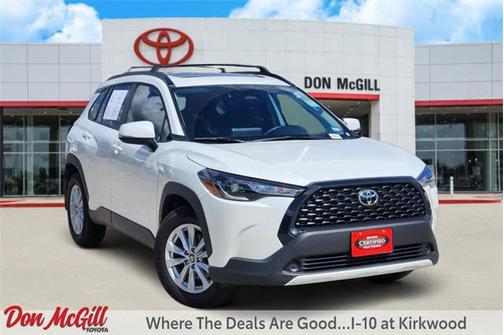 2024 Toyota Corolla Cross LE