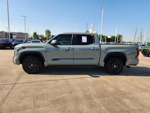 2024 Toyota Tundra Hybrid Platinum