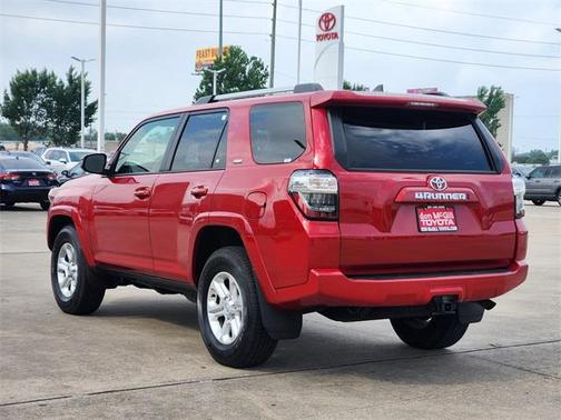 2024 Toyota 4Runner SR5