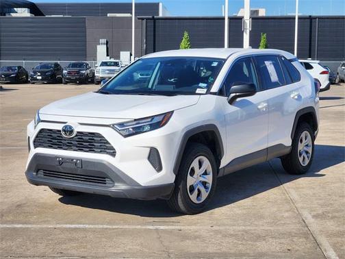 2023 Toyota RAV4 LE