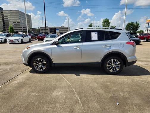 2016 Toyota RAV4 Hybrid XLE