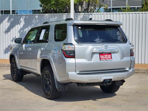 2022 Toyota 4Runner SR5
