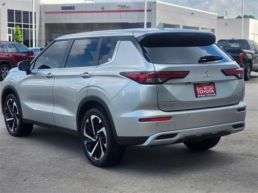 2023 Mitsubishi Outlander SE 2.5 2WD