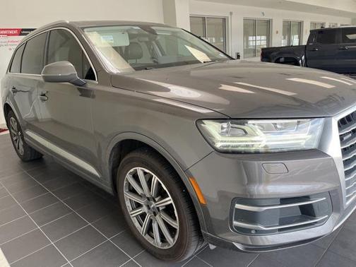 2019 Audi Q7 45 Premium Plus