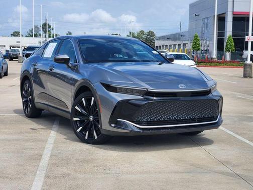 Heavy Metal 2024 Toyota Crown Platinum