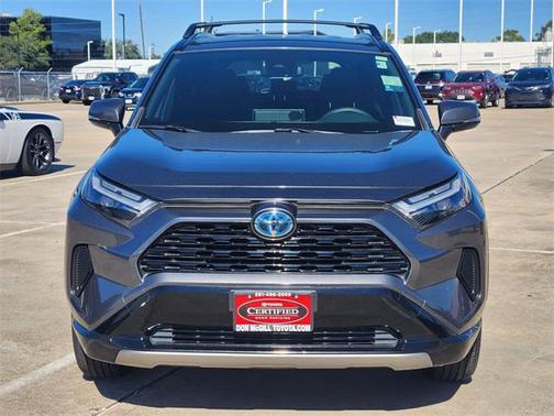2022 Toyota RAV4 Hybrid SE