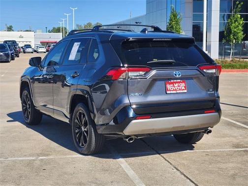 2022 Toyota RAV4 Hybrid SE