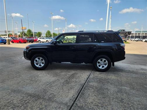 2024 Toyota 4Runner SR5