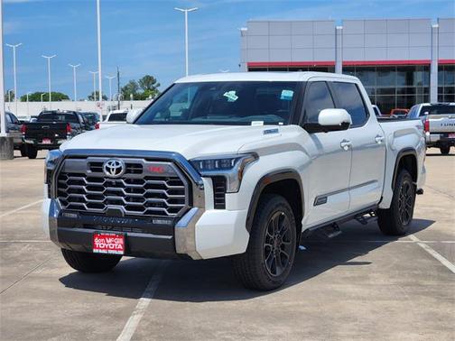2025 Toyota Tundra Hybrid Platinum